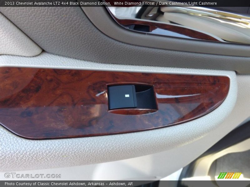 White Diamond Tricoat / Dark Cashmere/Light Cashmere 2013 Chevrolet Avalanche LTZ 4x4 Black Diamond Edition