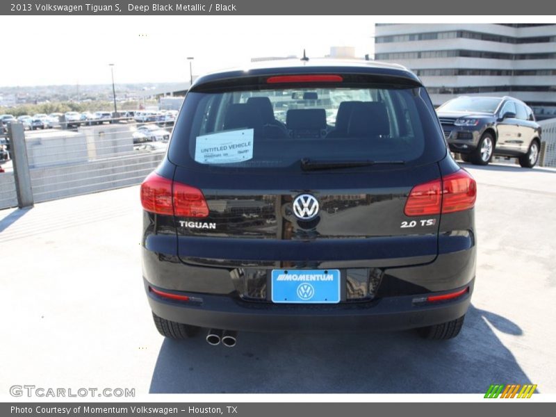 Deep Black Metallic / Black 2013 Volkswagen Tiguan S