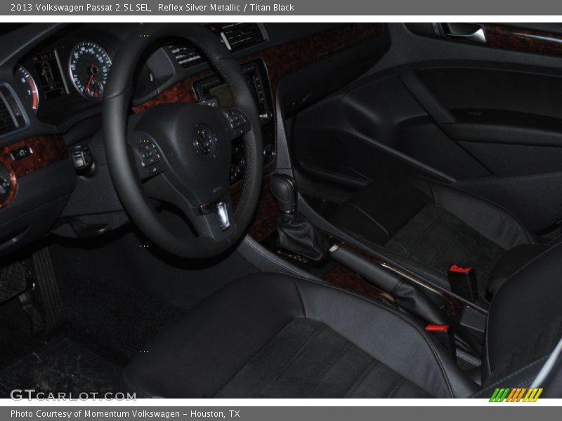 Reflex Silver Metallic / Titan Black 2013 Volkswagen Passat 2.5L SEL