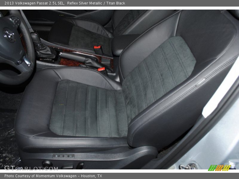 Reflex Silver Metallic / Titan Black 2013 Volkswagen Passat 2.5L SEL