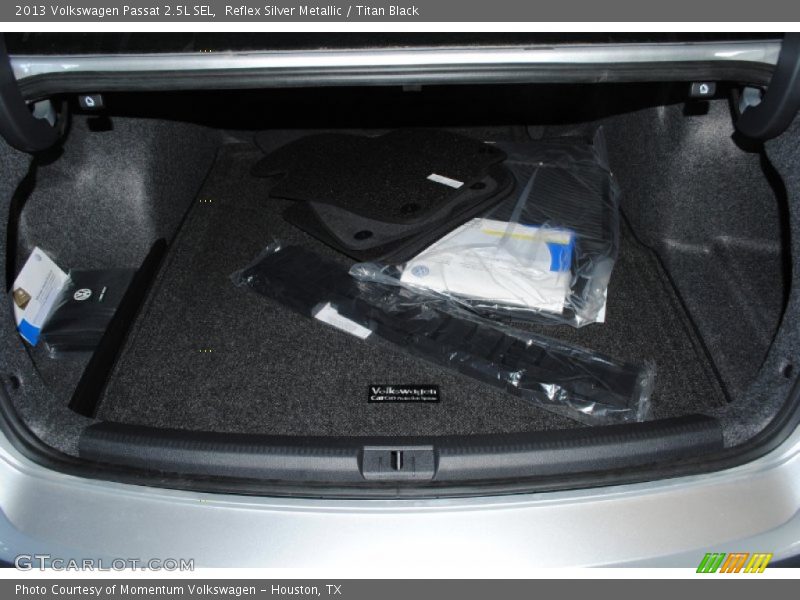 Reflex Silver Metallic / Titan Black 2013 Volkswagen Passat 2.5L SEL