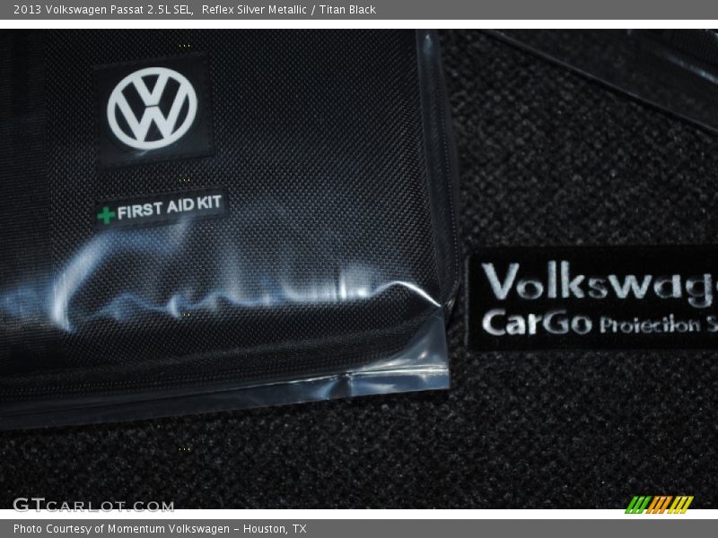 Reflex Silver Metallic / Titan Black 2013 Volkswagen Passat 2.5L SEL