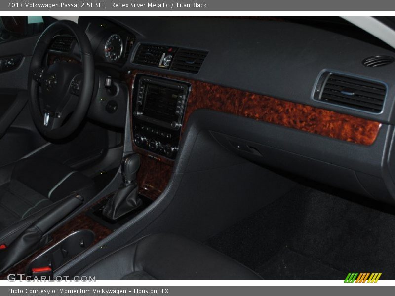 Reflex Silver Metallic / Titan Black 2013 Volkswagen Passat 2.5L SEL