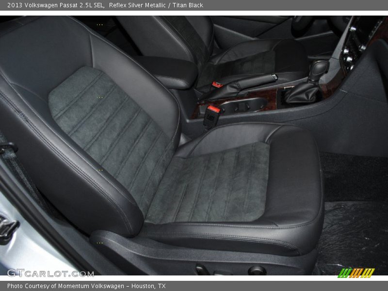 Reflex Silver Metallic / Titan Black 2013 Volkswagen Passat 2.5L SEL