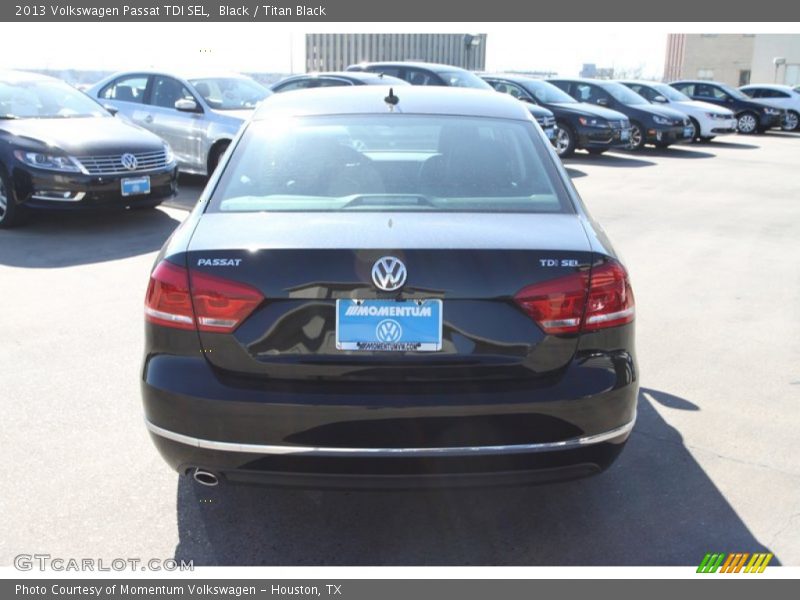 Black / Titan Black 2013 Volkswagen Passat TDI SEL