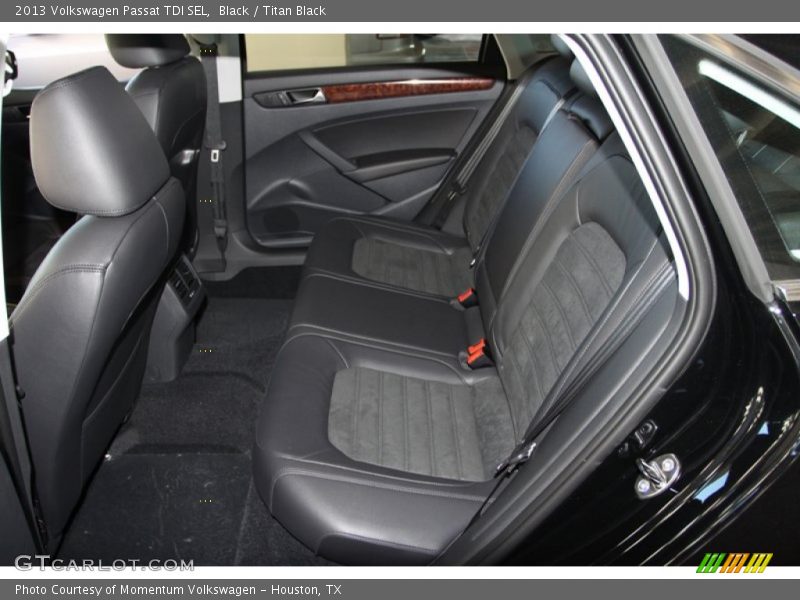 Black / Titan Black 2013 Volkswagen Passat TDI SEL