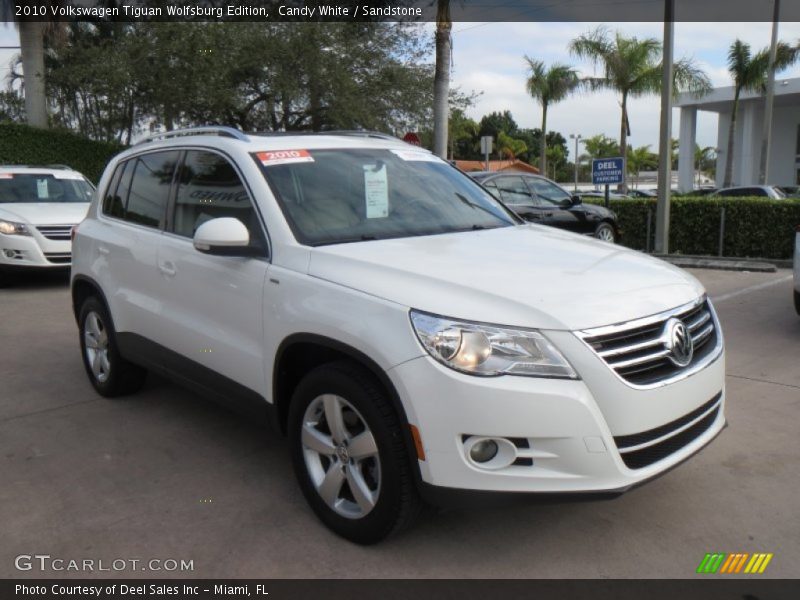 Candy White / Sandstone 2010 Volkswagen Tiguan Wolfsburg Edition