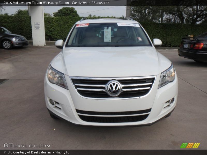 Candy White / Sandstone 2010 Volkswagen Tiguan Wolfsburg Edition