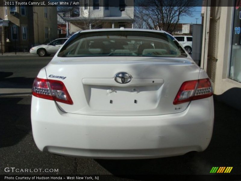 Super White / Ash 2011 Toyota Camry LE