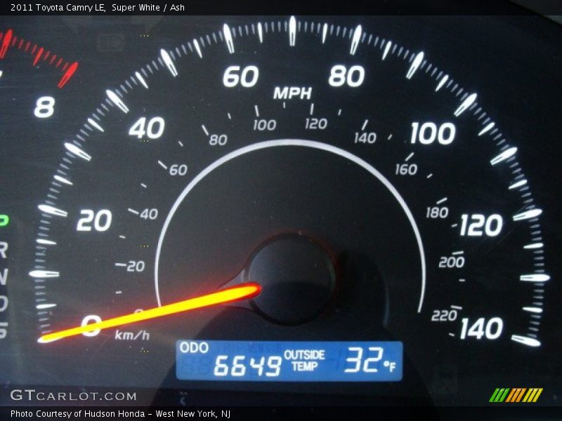 Super White / Ash 2011 Toyota Camry LE