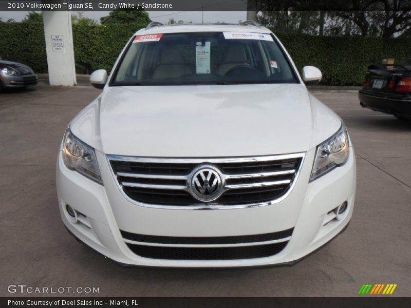 Candy White / Sandstone 2010 Volkswagen Tiguan SE