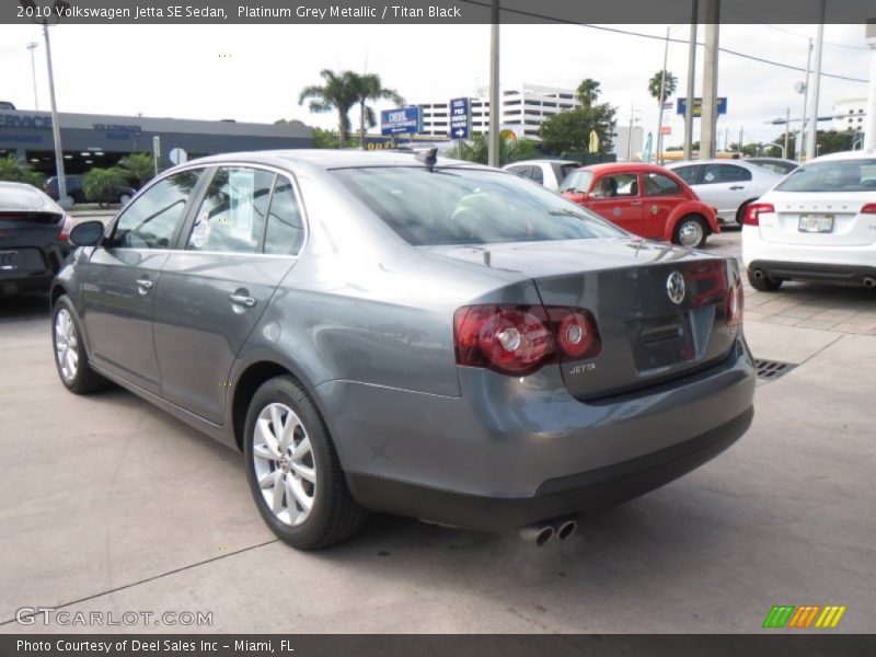 Platinum Grey Metallic / Titan Black 2010 Volkswagen Jetta SE Sedan