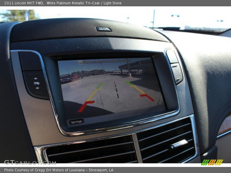 White Platinum Metallic Tri-Coat / Light Stone 2011 Lincoln MKT FWD