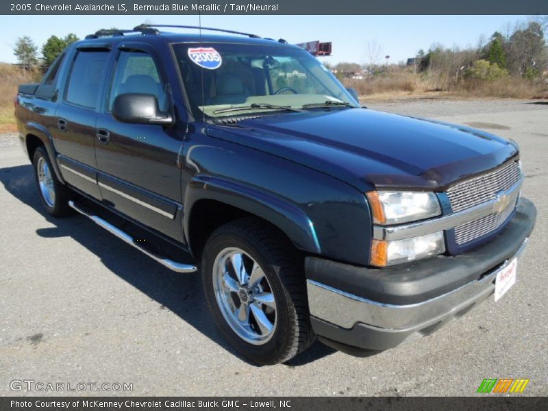 Bermuda Blue Metallic / Tan/Neutral 2005 Chevrolet Avalanche LS