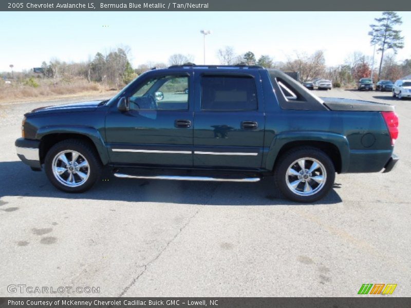 Bermuda Blue Metallic / Tan/Neutral 2005 Chevrolet Avalanche LS