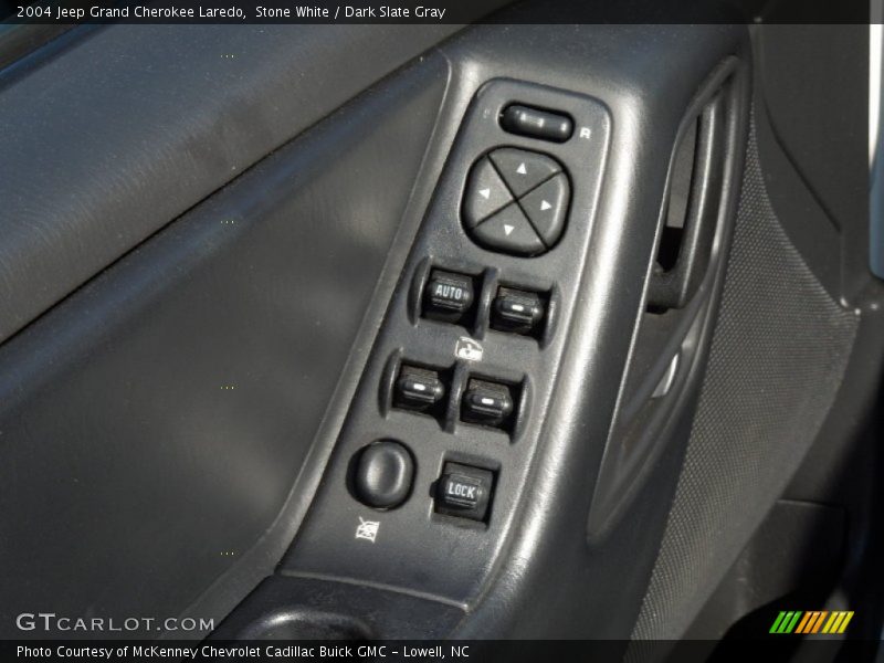 Stone White / Dark Slate Gray 2004 Jeep Grand Cherokee Laredo