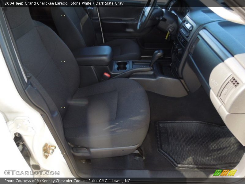 Stone White / Dark Slate Gray 2004 Jeep Grand Cherokee Laredo