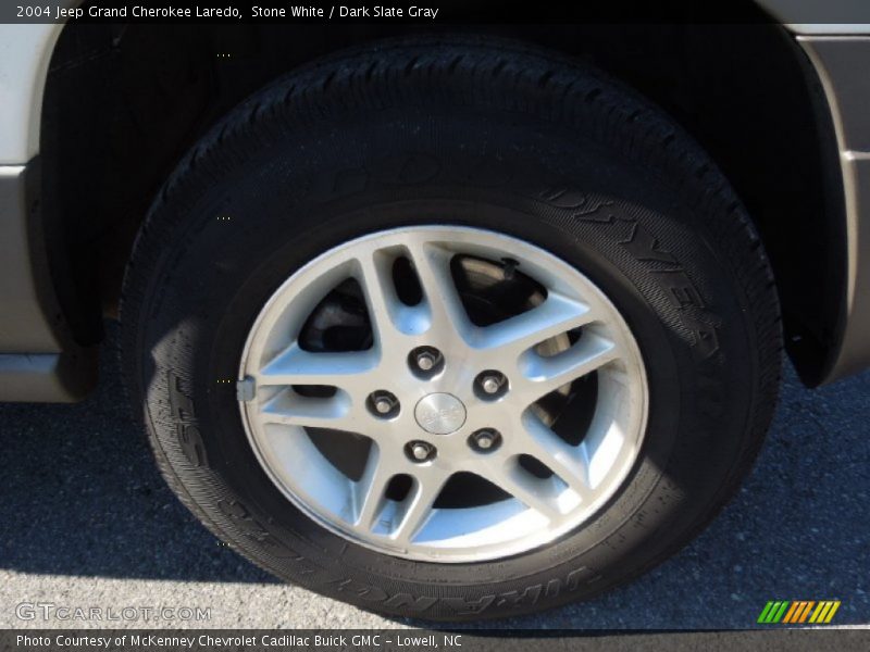Stone White / Dark Slate Gray 2004 Jeep Grand Cherokee Laredo