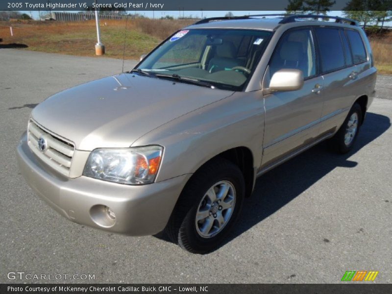Sonora Gold Pearl / Ivory 2005 Toyota Highlander V6