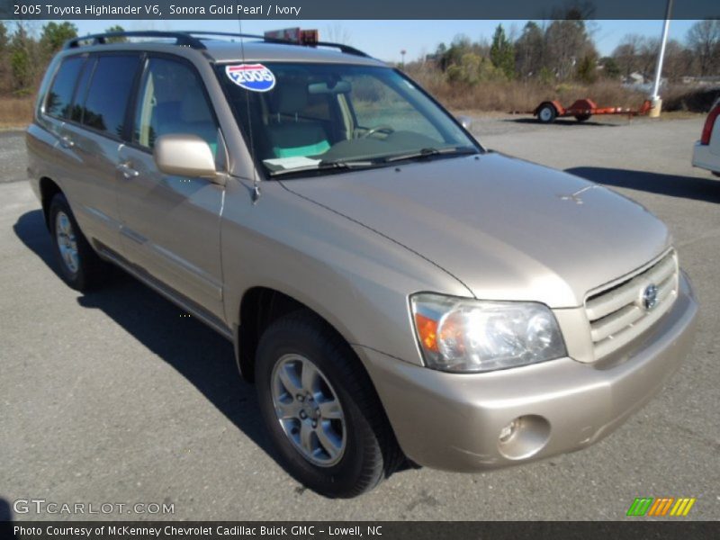 Sonora Gold Pearl / Ivory 2005 Toyota Highlander V6