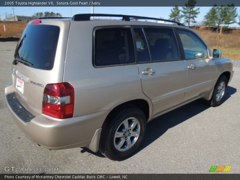 Sonora Gold Pearl / Ivory 2005 Toyota Highlander V6