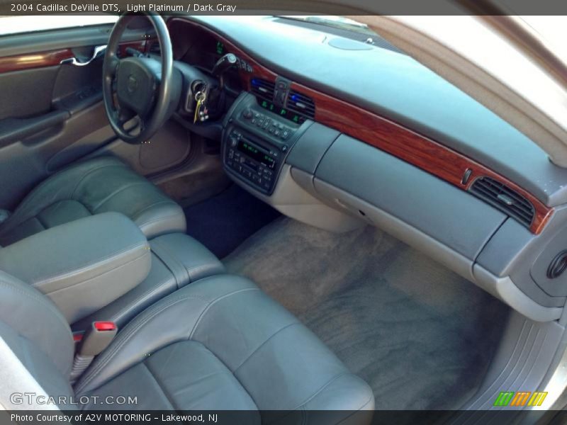 Light Platinum / Dark Gray 2004 Cadillac DeVille DTS