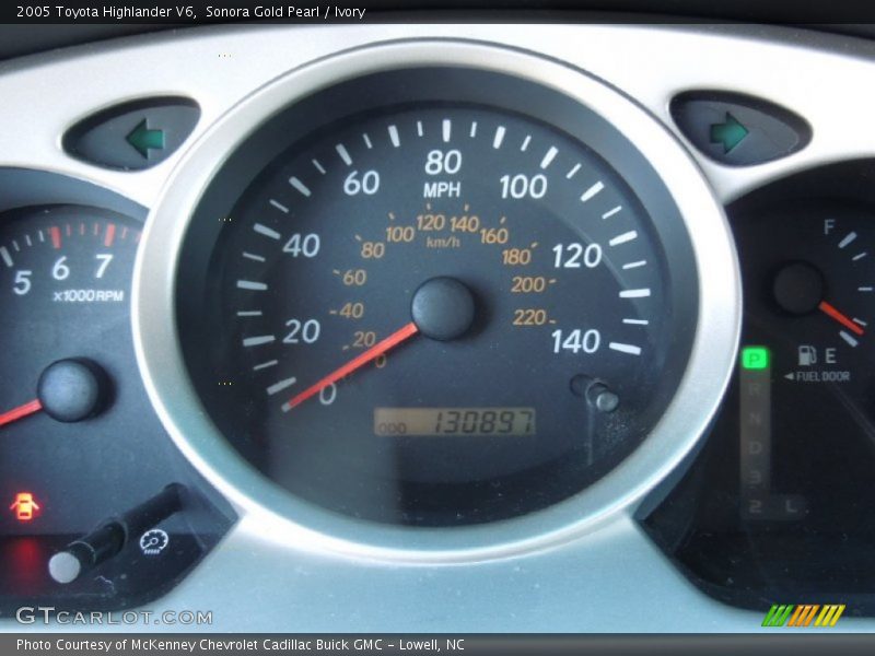 Sonora Gold Pearl / Ivory 2005 Toyota Highlander V6
