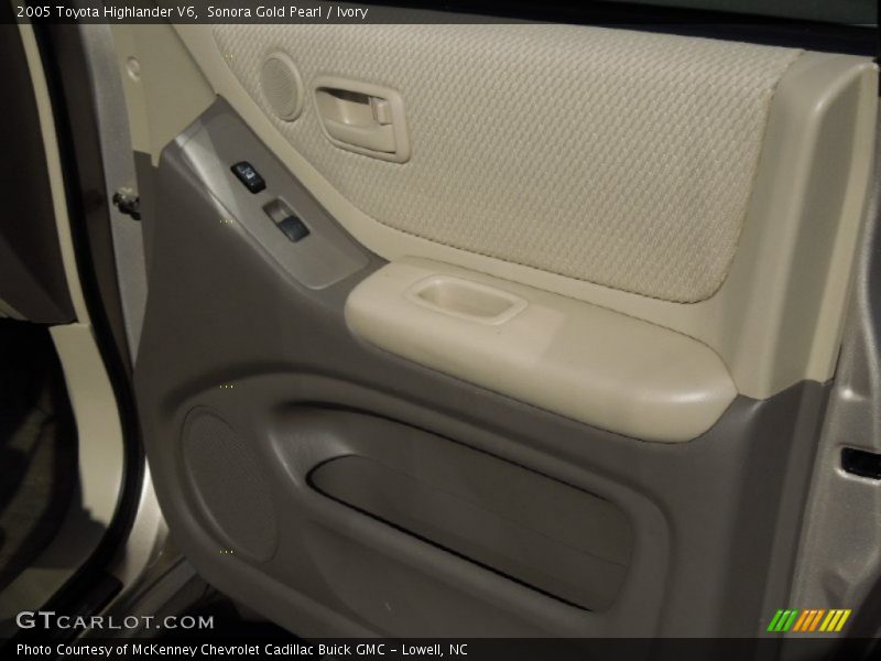 Sonora Gold Pearl / Ivory 2005 Toyota Highlander V6