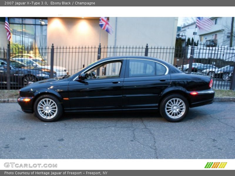 Ebony Black / Champagne 2007 Jaguar X-Type 3.0