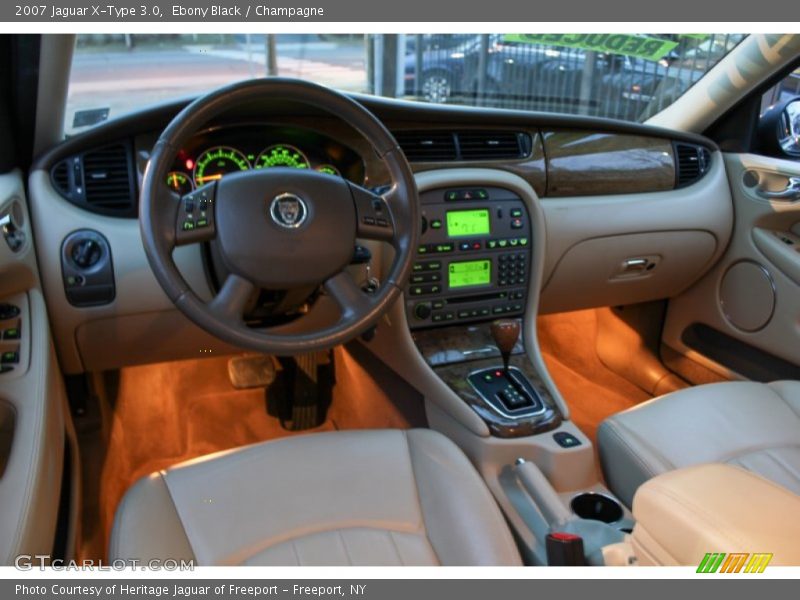 Ebony Black / Champagne 2007 Jaguar X-Type 3.0