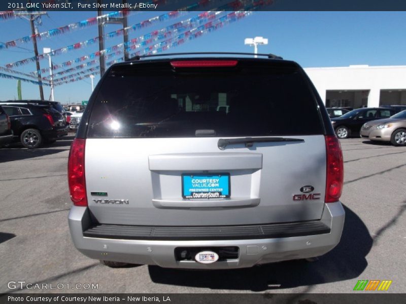 Pure Silver Metallic / Ebony 2011 GMC Yukon SLT