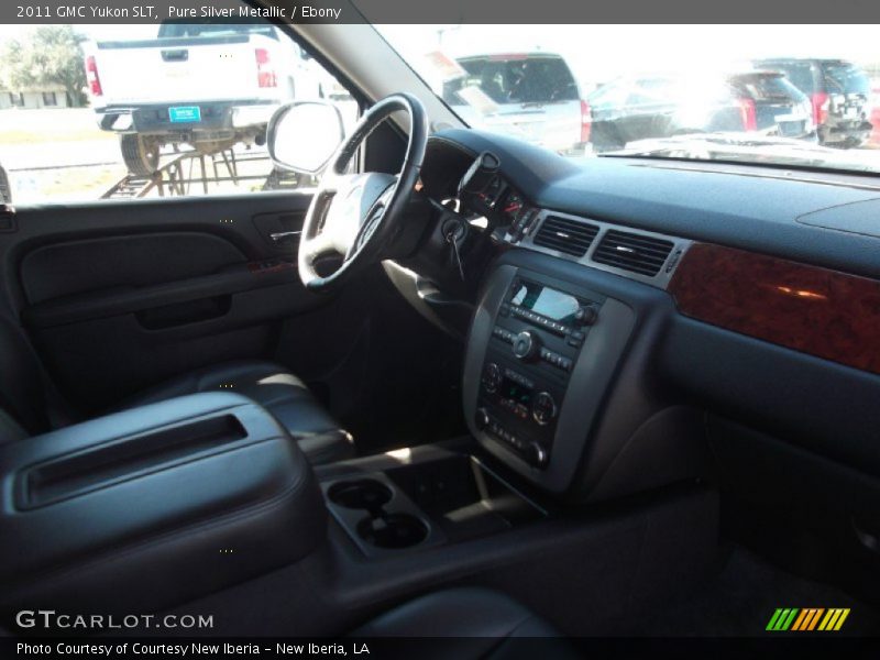 Pure Silver Metallic / Ebony 2011 GMC Yukon SLT