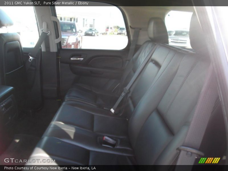 Pure Silver Metallic / Ebony 2011 GMC Yukon SLT