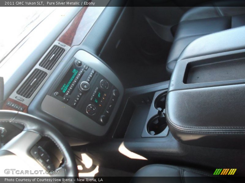 Pure Silver Metallic / Ebony 2011 GMC Yukon SLT