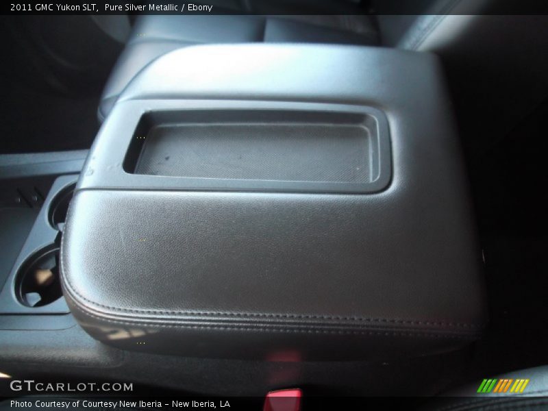 Pure Silver Metallic / Ebony 2011 GMC Yukon SLT