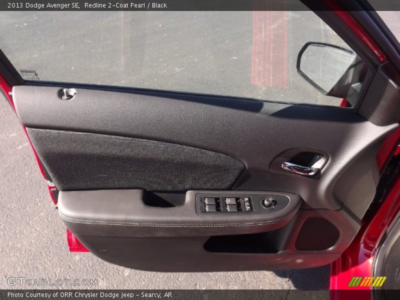 Redline 2-Coat Pearl / Black 2013 Dodge Avenger SE