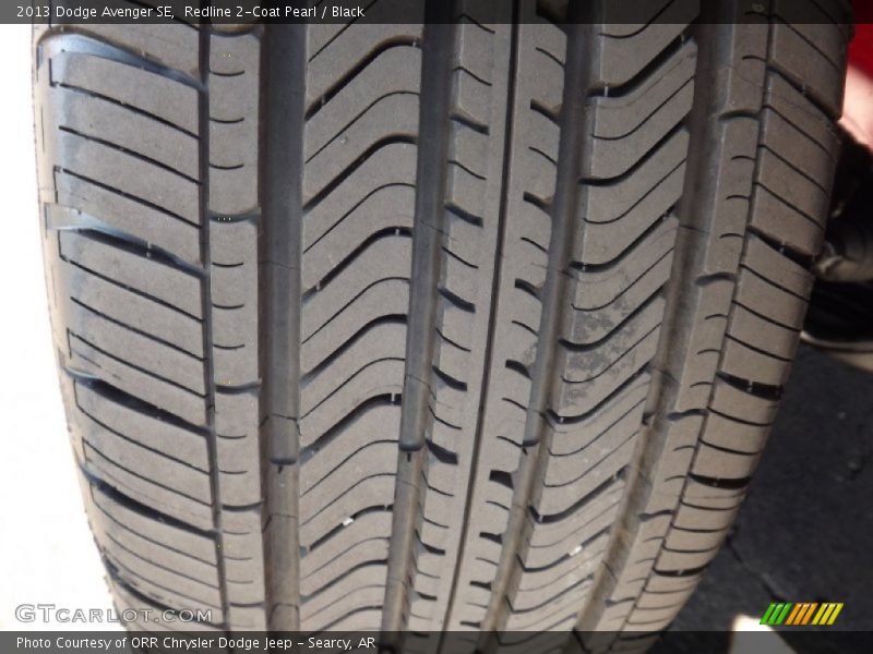 Redline 2-Coat Pearl / Black 2013 Dodge Avenger SE