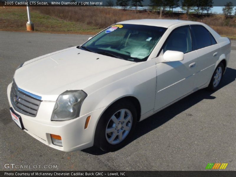 White Diamond / Light Neutral 2005 Cadillac CTS Sedan