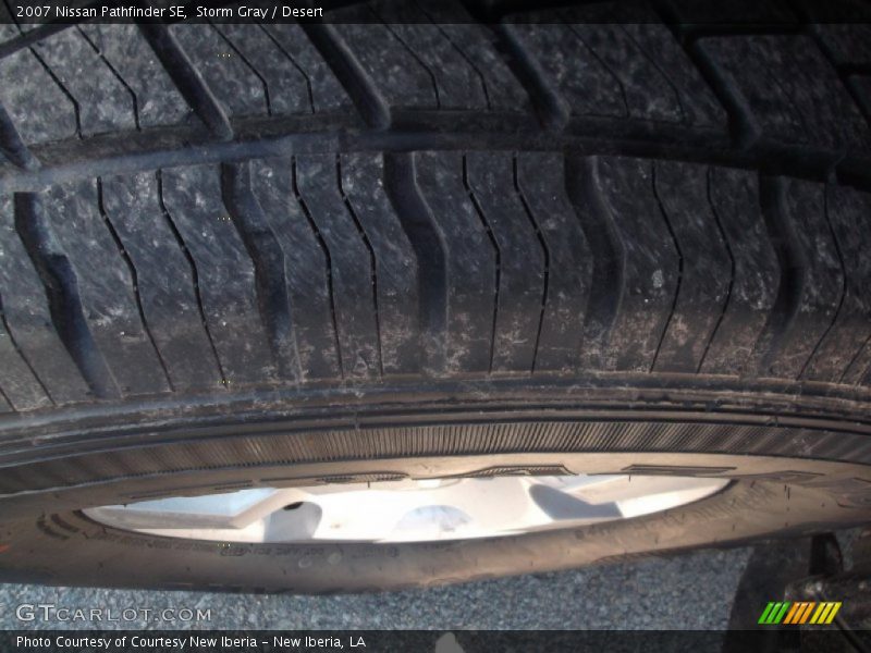 Storm Gray / Desert 2007 Nissan Pathfinder SE