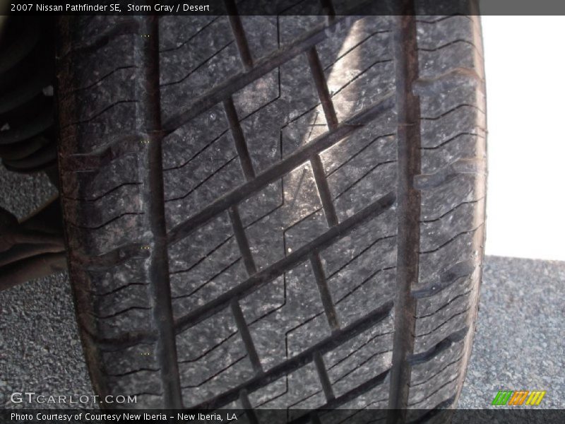Storm Gray / Desert 2007 Nissan Pathfinder SE
