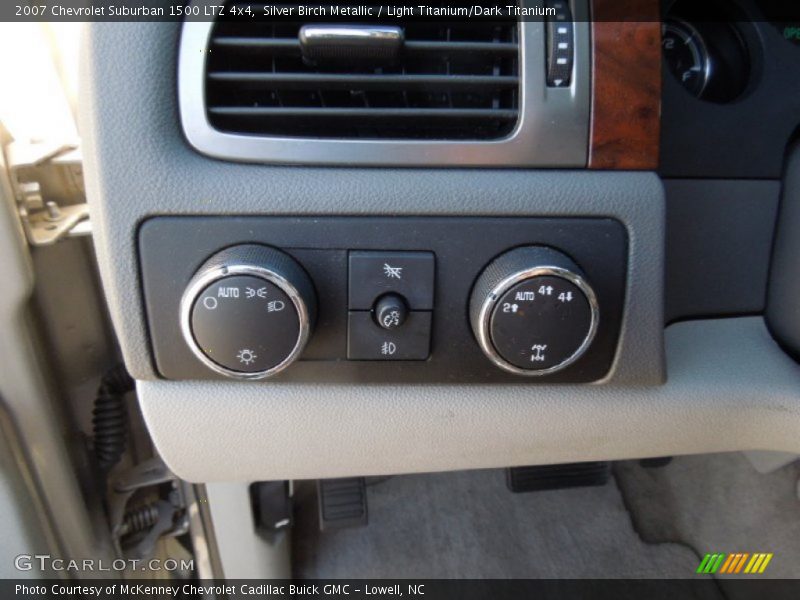 Silver Birch Metallic / Light Titanium/Dark Titanium 2007 Chevrolet Suburban 1500 LTZ 4x4