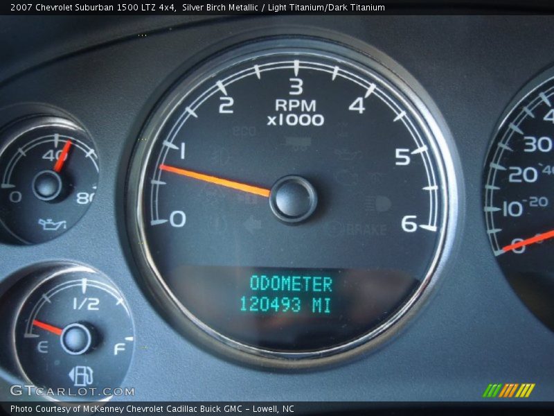 Silver Birch Metallic / Light Titanium/Dark Titanium 2007 Chevrolet Suburban 1500 LTZ 4x4