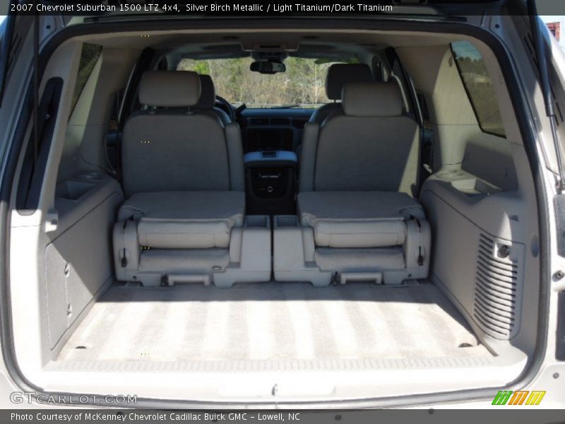 Silver Birch Metallic / Light Titanium/Dark Titanium 2007 Chevrolet Suburban 1500 LTZ 4x4