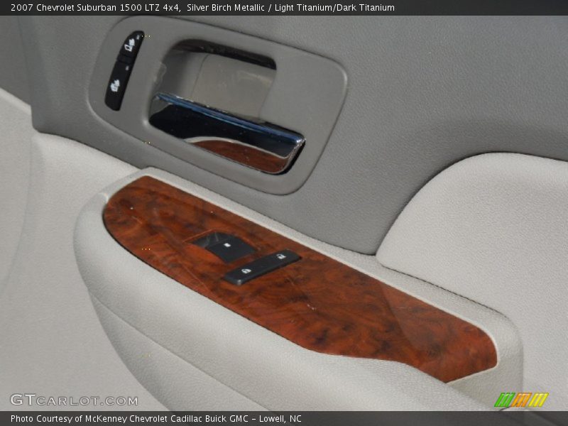 Silver Birch Metallic / Light Titanium/Dark Titanium 2007 Chevrolet Suburban 1500 LTZ 4x4