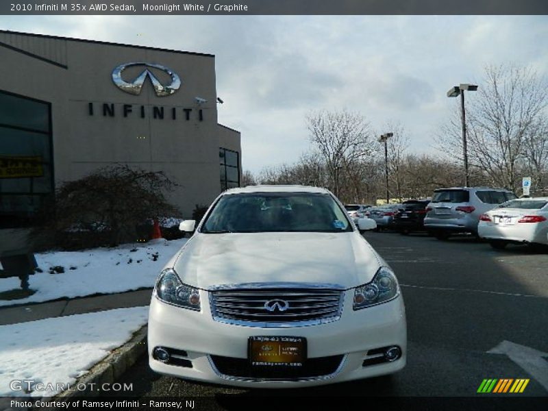 Moonlight White / Graphite 2010 Infiniti M 35x AWD Sedan
