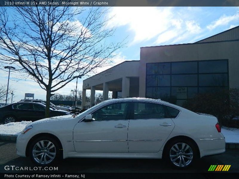 Moonlight White / Graphite 2010 Infiniti M 35x AWD Sedan