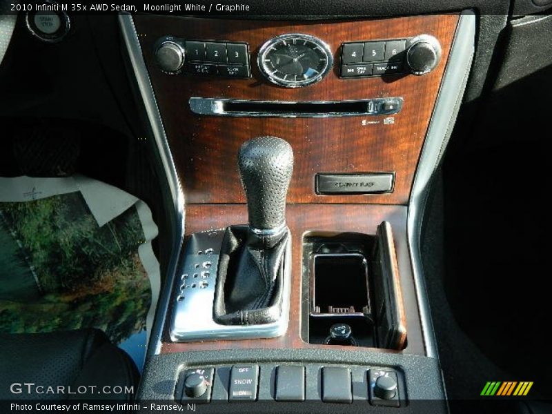 Moonlight White / Graphite 2010 Infiniti M 35x AWD Sedan