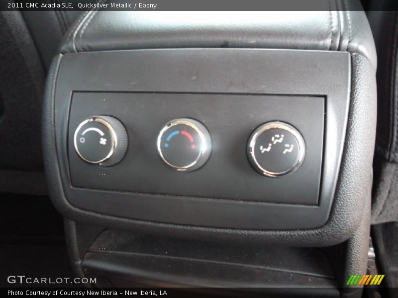 Quicksilver Metallic / Ebony 2011 GMC Acadia SLE