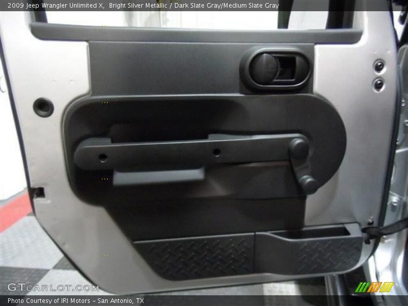 Bright Silver Metallic / Dark Slate Gray/Medium Slate Gray 2009 Jeep Wrangler Unlimited X