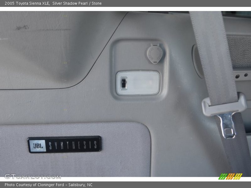 Silver Shadow Pearl / Stone 2005 Toyota Sienna XLE